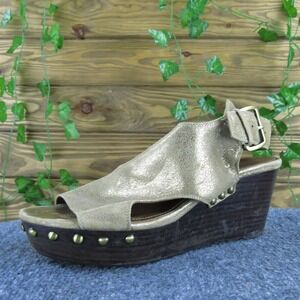 Donald Pliner Women's Fallon Gladiator‎ Gold Leather Sz 8 Medium  Used 2025